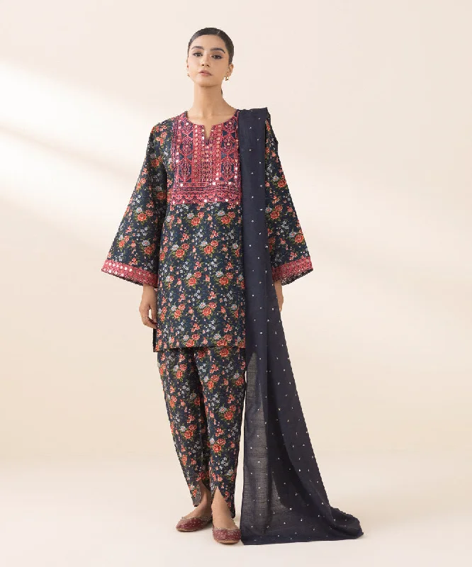 3 Piece - Embroidered Light Khaddar Suit