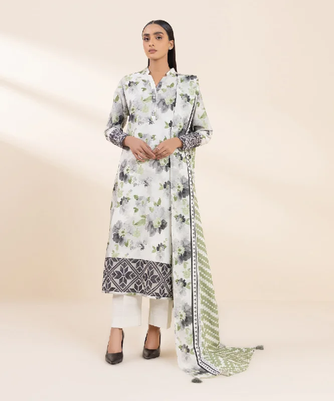 3 Piece - Embroidered Khaddar Suit