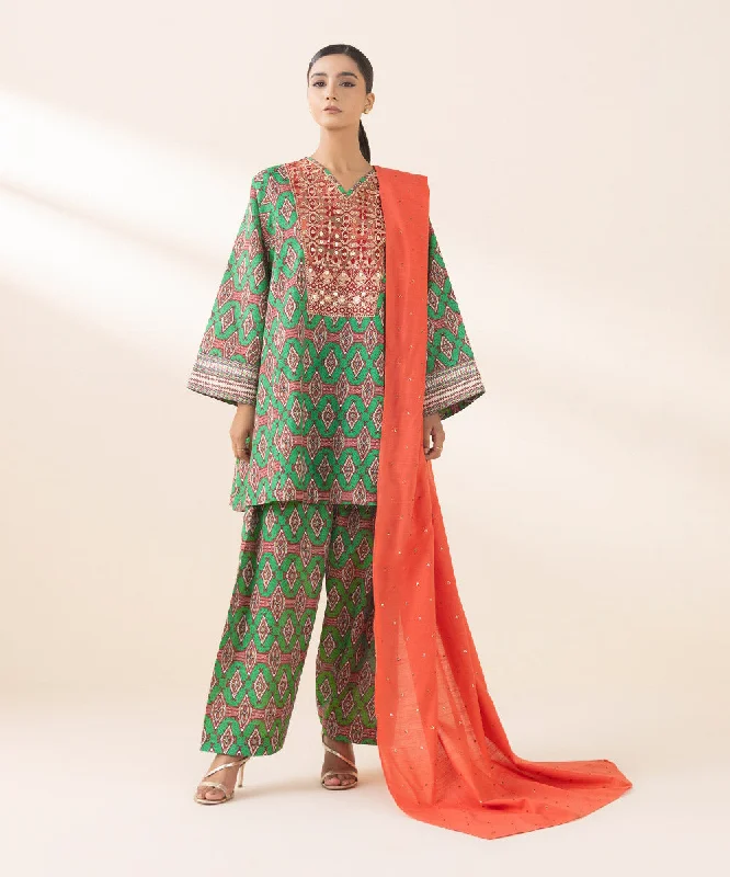 3 Piece - Embroidered Light Khaddar Suit