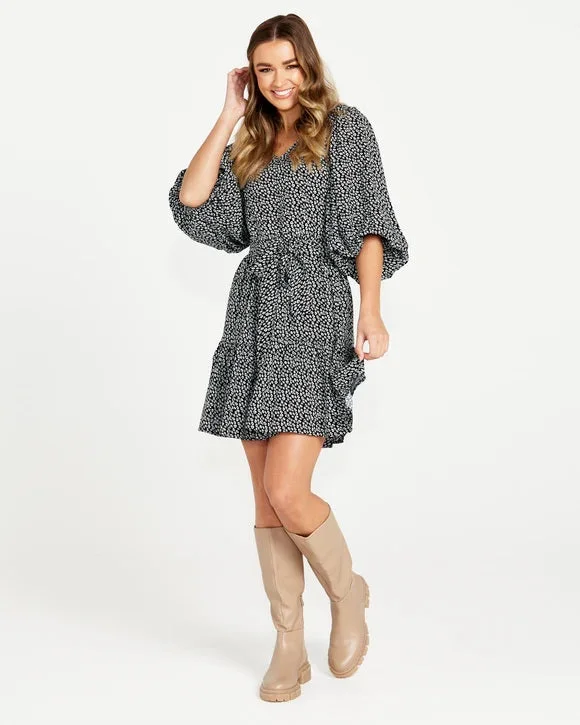 Sass Nicolette Puff Sleeve Dress